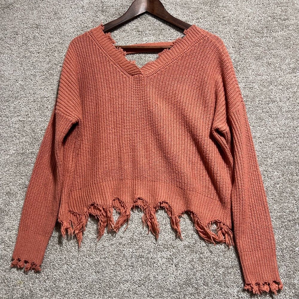 Full Circle Trends Woman’s V Neck Frayed Edges Sweater Size Large